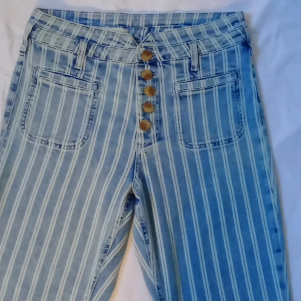 Pilcro and the Letterpress high Rise Slim, Striped Acid Wash ,Size 29